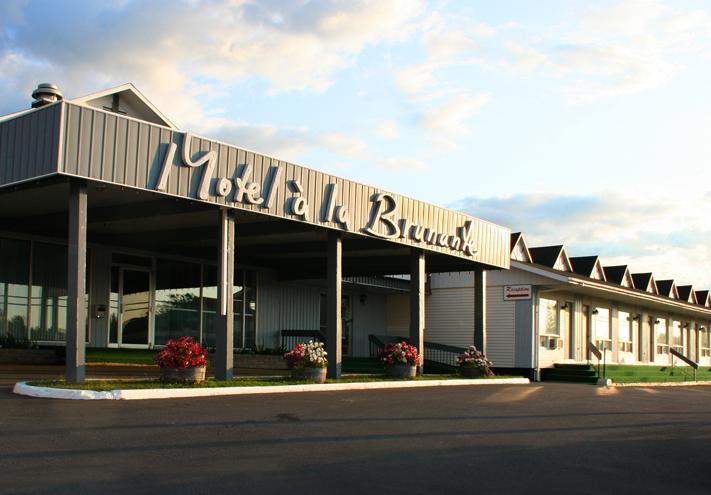 Motel A La Brunante Sainte Anne-des-Chênes Exterior foto